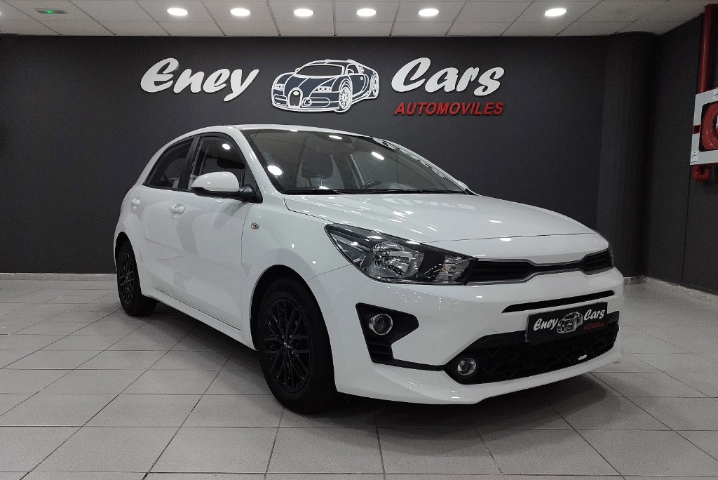 ---- KIA RIO 1.2 DPI DRIVE 84CV ---- DESDE 186€ AL MES